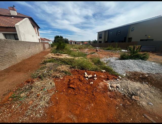 600M² VACANT LAND FOR SALE IN SERALA VIEW